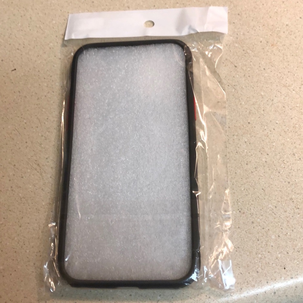 IP 11 Pro Phone Case - Picture 2 of 4
